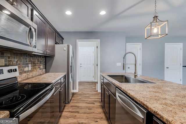 101 Quarterhorse Drive, Guyton, GA 31312
