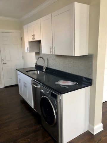 3839 N Greenview Avenue 3W, Chicago, IL 60613