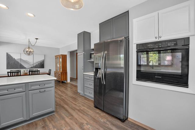 2626 Neola Street, Cedar Falls, IA 50613