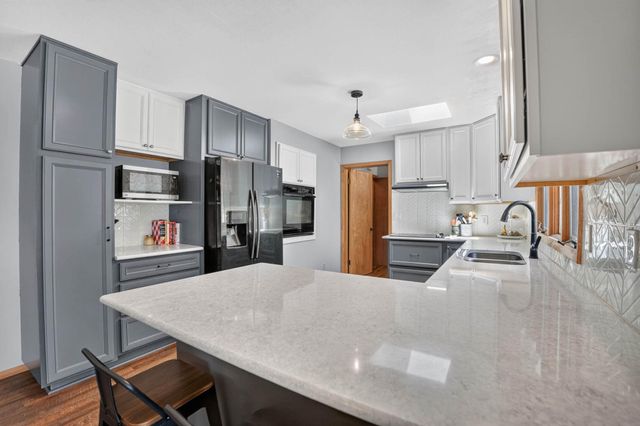 2626 Neola Street, Cedar Falls, IA 50613