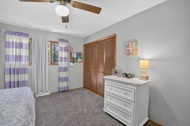 2626 Neola Street, Cedar Falls, IA 50613