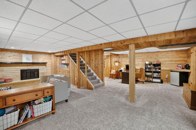 2626 Neola Street, Cedar Falls, IA 50613