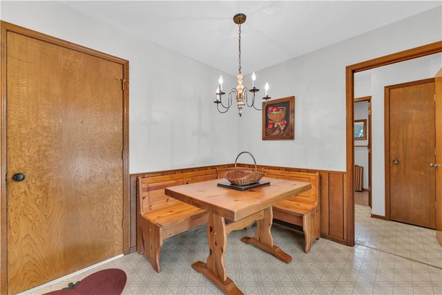 30 Basildon Drive, Bella Vista, AR 72715