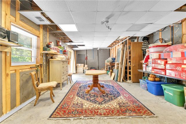 30 Basildon Drive, Bella Vista, AR 72715