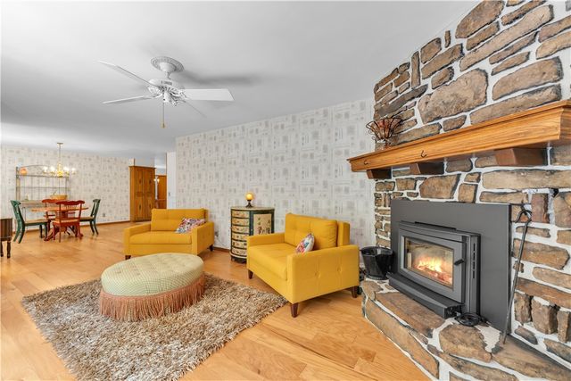 30 Basildon Drive, Bella Vista, AR 72715