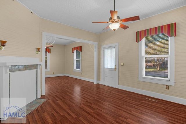 661 East Plum Street, Jesup, GA 31546
