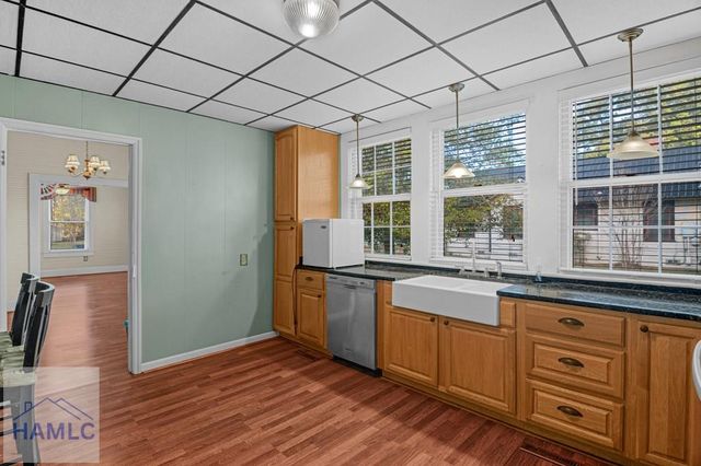661 East Plum Street, Jesup, GA 31546