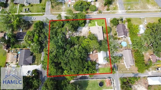 661 East Plum Street, Jesup, GA 31546