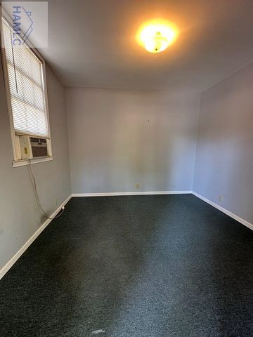 661 East Plum Street, Jesup, GA 31546