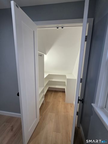 417 Poplar Street, New Haven, CT 06513