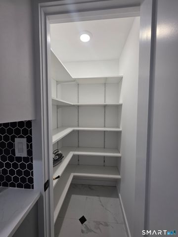 417 Poplar Street, New Haven, CT 06513