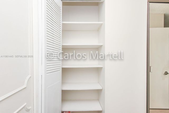 2750 NE 183rd St 512, Aventura, FL 33160