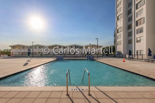 2750 NE 183rd St 512, Aventura, FL 33160