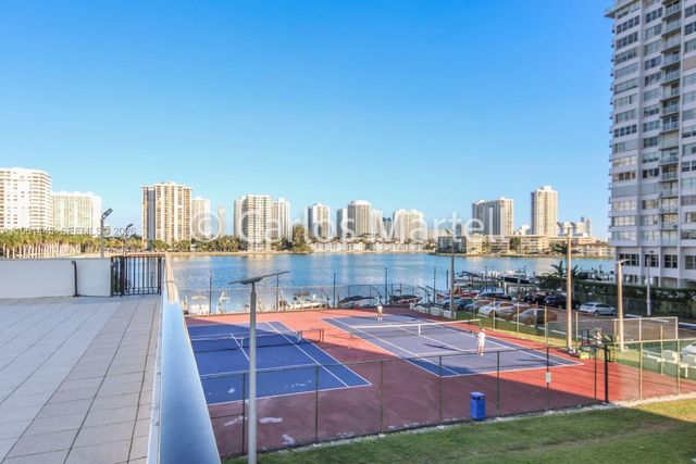 2750 NE 183rd St 512, Aventura, FL 33160