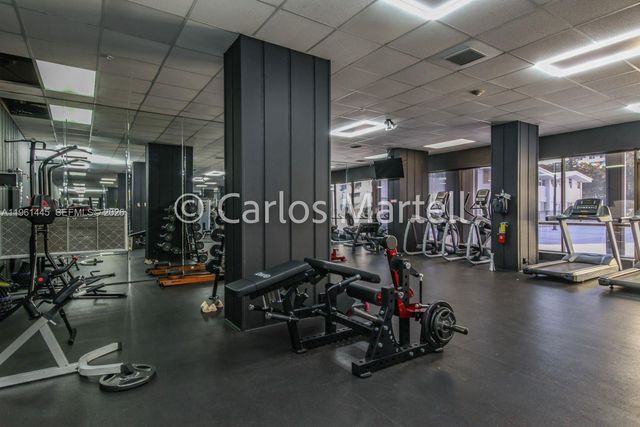 2750 NE 183rd St 512, Aventura, FL 33160