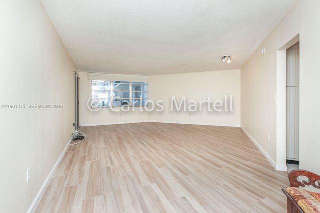 2750 NE 183rd St 512, Aventura, FL 33160