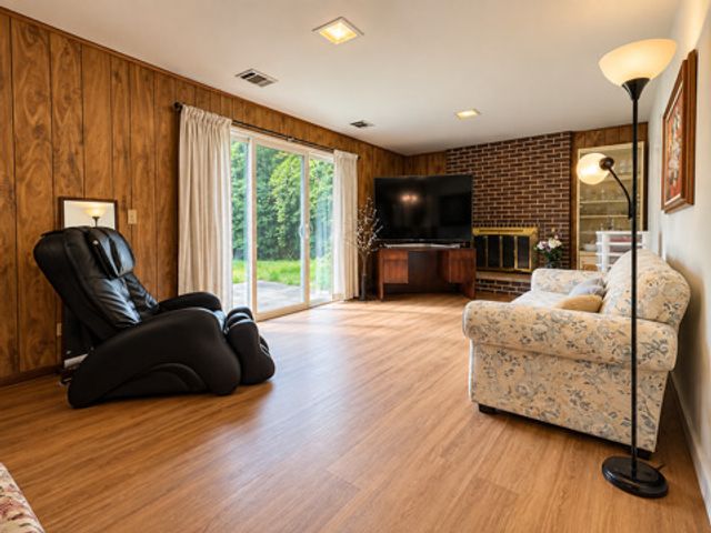 641 Independence Avenue, Westmont, IL 60559
