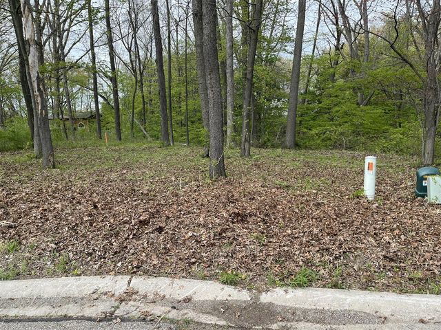 816 E Indiana Street, New Buffalo, MI 49117