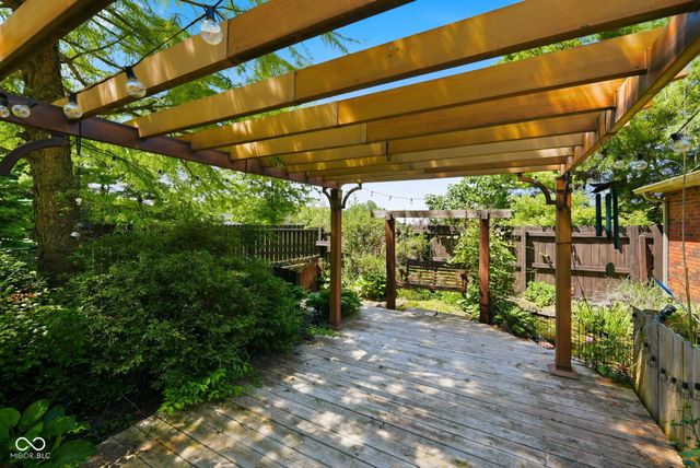 11201 S County Road 700 E, Selma, IN 47383