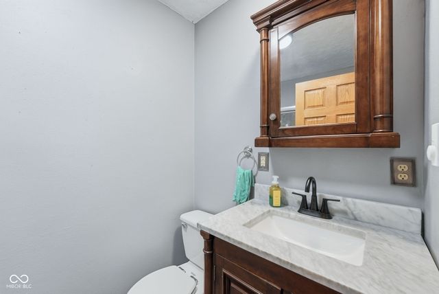 11201 S County Road 700 E, Selma, IN 47383