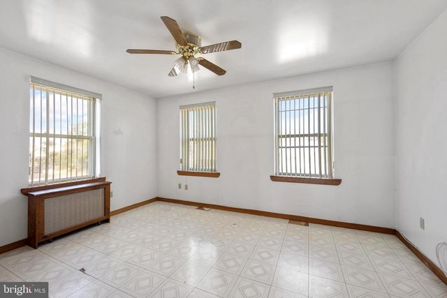 8303 ALGON AVE, Philadelphia, PA 19152