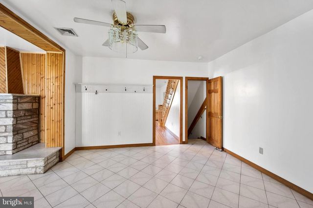 8303 ALGON AVE, Philadelphia, PA 19152