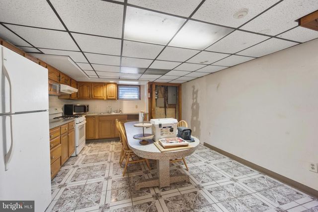 8303 ALGON AVE, Philadelphia, PA 19152