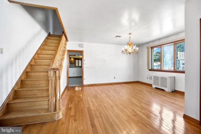 8303 ALGON AVE, Philadelphia, PA 19152