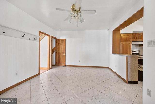 8303 ALGON AVE, Philadelphia, PA 19152
