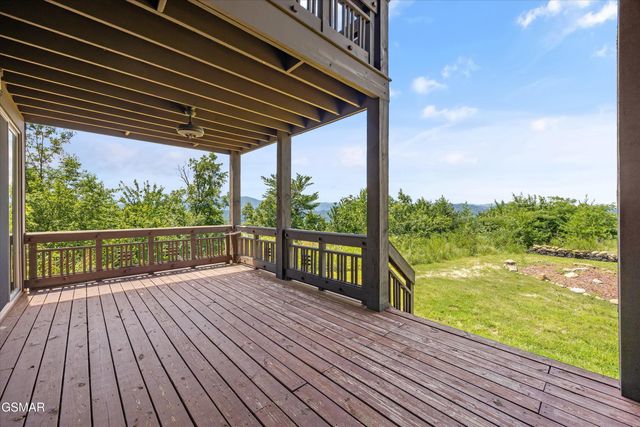3301 Summit Trails Drive, Sevierville, TN 37862