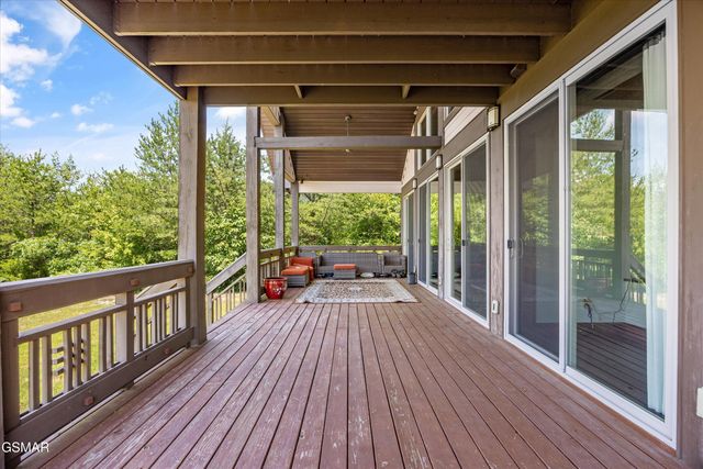 3301 Summit Trails Drive, Sevierville, TN 37862