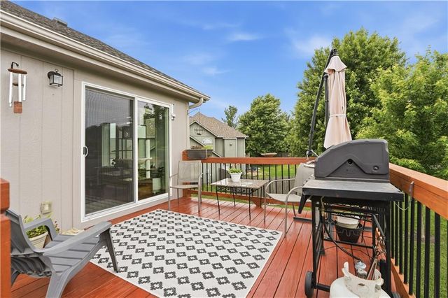 518 Madera Court, Belton, MO 64012
