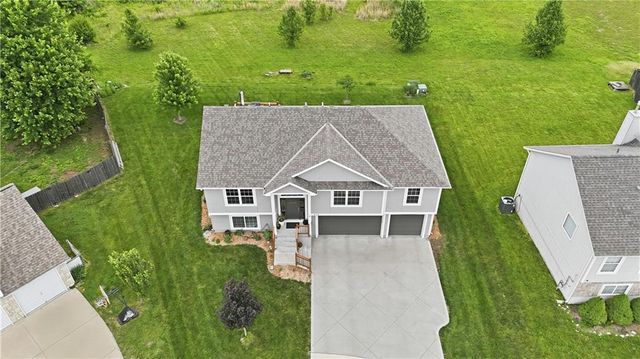 518 Madera Court, Belton, MO 64012