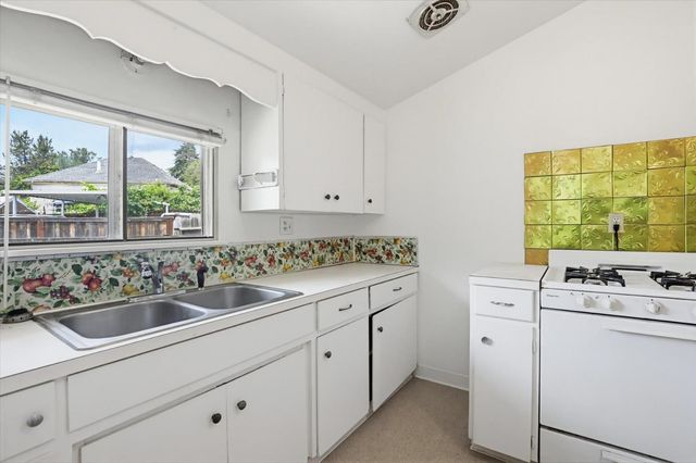 131 Huntley Ave, Auburn, CA 95603