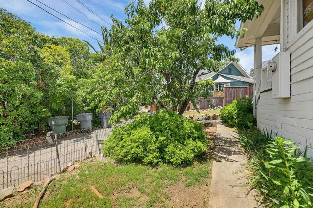 131 Huntley Ave, Auburn, CA 95603