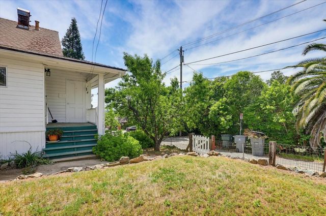 131 Huntley Ave, Auburn, CA 95603