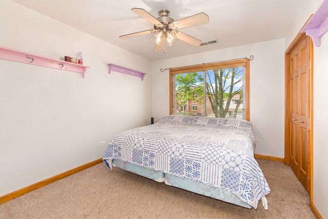 8233 N Octavia Avenue, Niles, IL 60714
