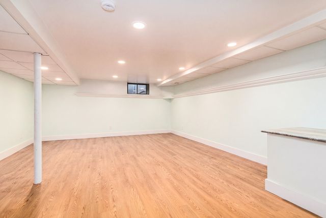 8233 N Octavia Avenue, Niles, IL 60714