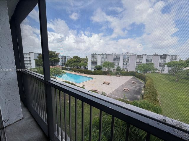 8610 N Sherman Circle 407, Miramar, FL 33025
