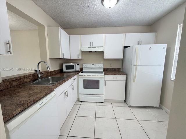 8610 N Sherman Circle 407, Miramar, FL 33025