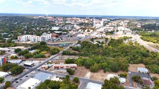 209 Cheatham ST, San Marcos, TX 78666