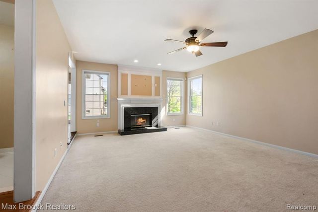 7657 Windgate Circle, West Bloomfield, MI 48323
