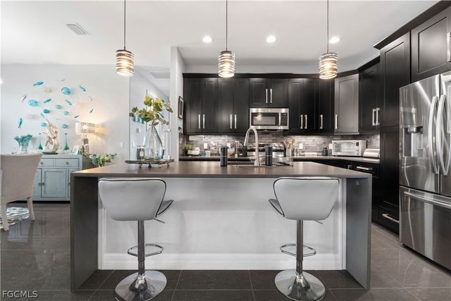 1819 SW 6th AVE, Cape Coral, FL 33991