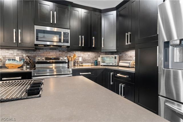 1819 SW 6th AVE, Cape Coral, FL 33991