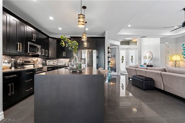 1819 SW 6th AVE, Cape Coral, FL 33991