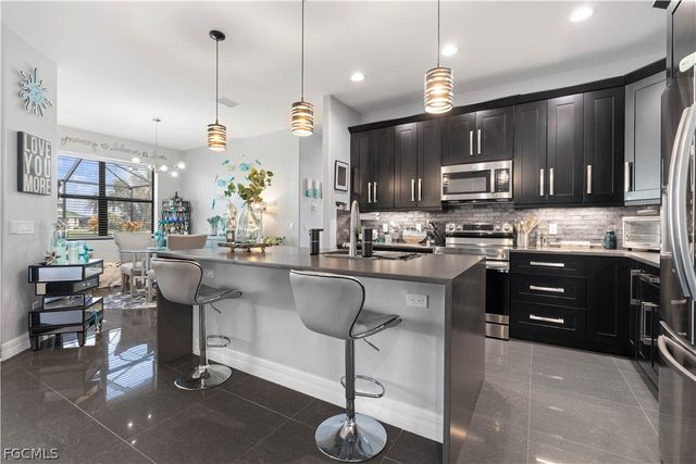 1819 SW 6th AVE, Cape Coral, FL 33991