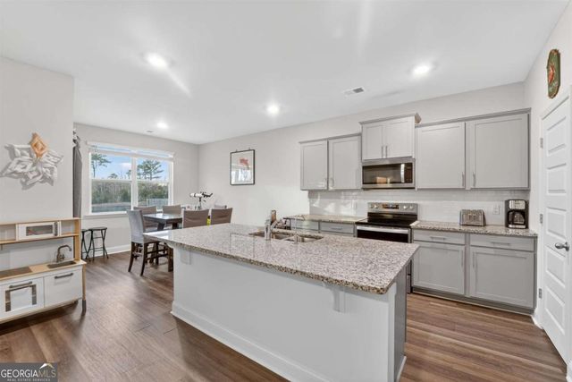 638 Logging Hill Drive, Richmond Hill, GA 31324