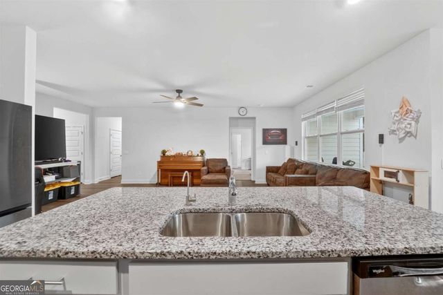 638 Logging Hill Drive, Richmond Hill, GA 31324