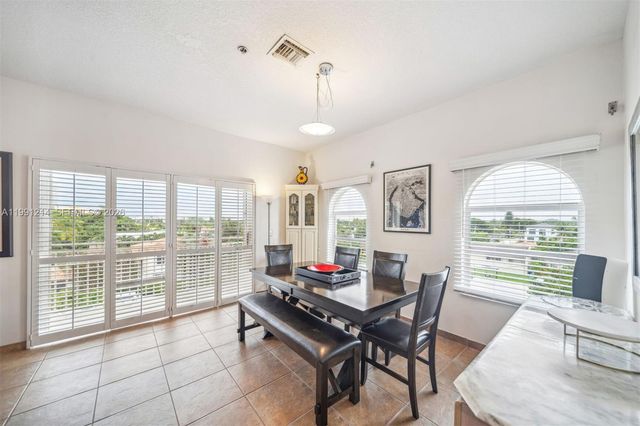 9008 Collins Ave 402, Surfside, FL 33154