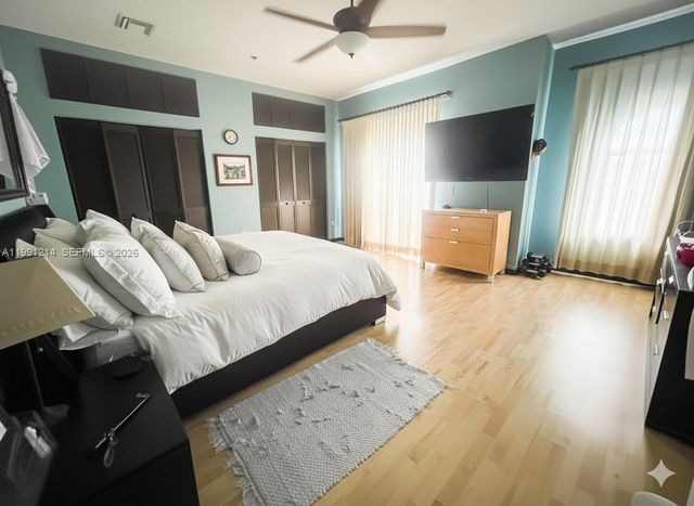 9008 Collins Ave 402, Surfside, FL 33154